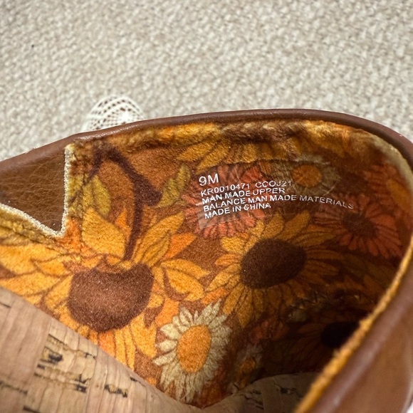 Korks by Kork Ease Slip on Crochet Detail Clog Size 9 High Heels Mules - Picture 8 of 9